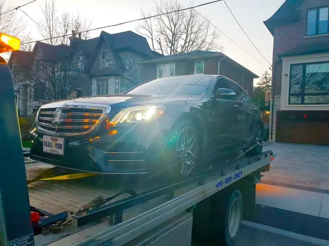 Accident vehicle towing and recovery service by Tow Master Towoing Toronto